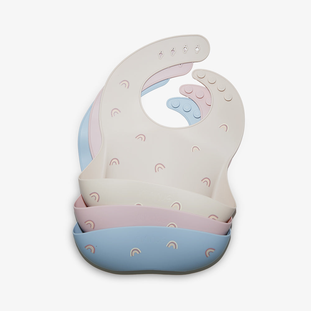 Nuestro babero de silicona alimentaria está diseñado para brindar la máxima protección y comodidad a tu bebé durante la hora de comer. Fabricado con silicona de alta calidad, este babero es duradero, ligero, fácil de limpiar y resistente al agua.